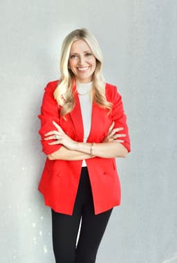 Jennifer Hooks